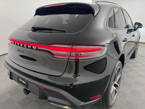 Certified 2025 Porsche Macan image 16