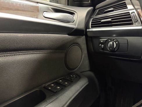 Used 2014 BMW X6 xDrive35i w/ Premium Package image 29