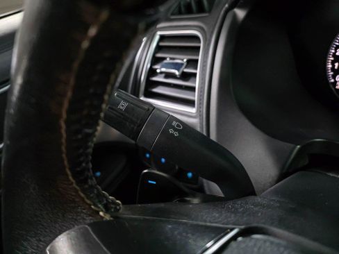 Used 2017 Ford Explorer Platinum image 23