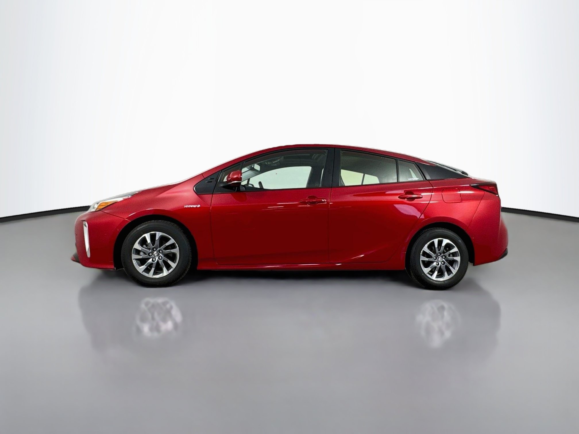 Certified 2022 Toyota Prius Limited w/ Premium Convenience Package FWD image 4