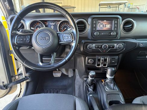 Used 2020 Jeep Gladiator Sport w/ Quick Order Package 24S image 36