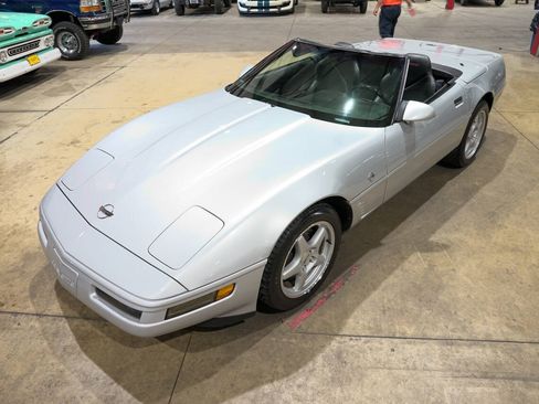 Used 1996 Chevrolet Corvette Convertible RWD image 15