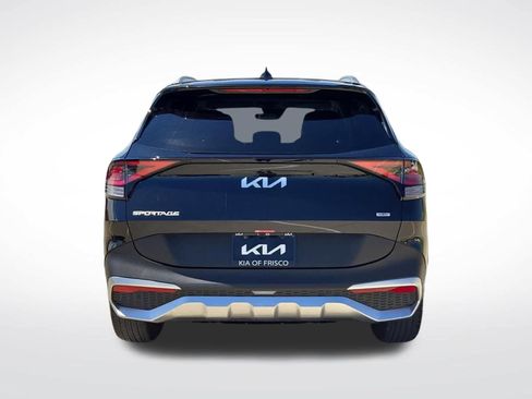 Certified 2025 Kia Sportage EX AWD/4WD image 6