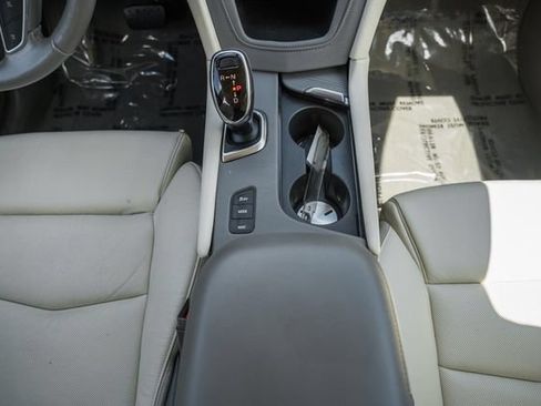 Used 2017 Cadillac XT5 Luxury w/ Driver Awareness Package AWD/4WD image 28