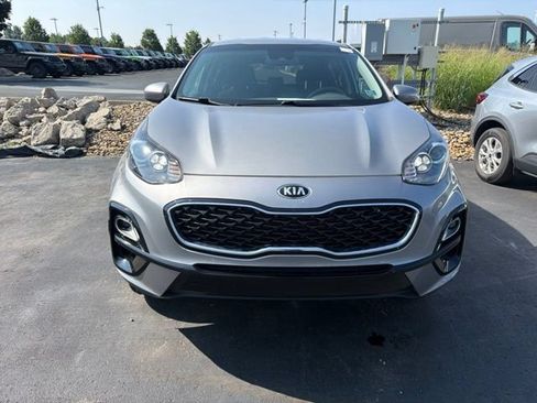 Used 2022 Kia Sportage LX AWD/4WD image 2
