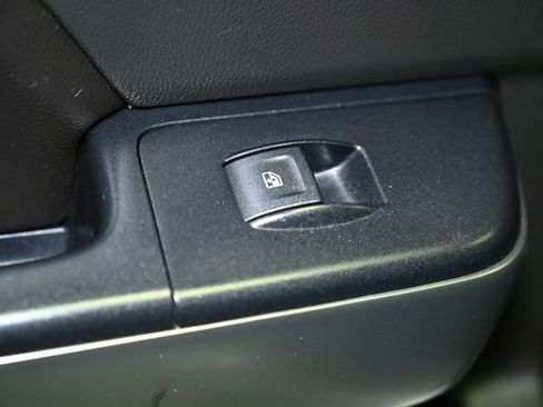 Used 2018 Chevrolet Silverado 1500 LT w/ LT Eassist Package image 50