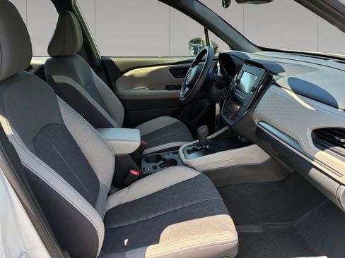 Used 2025 Subaru Forester AWD/4WD image 17