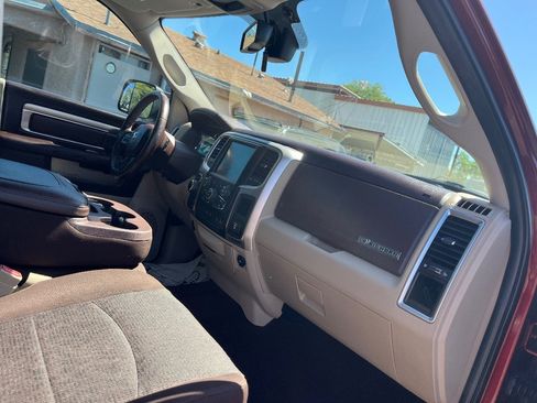 Used 2017 RAM 1500 Big Horn AWD/4WD image 34