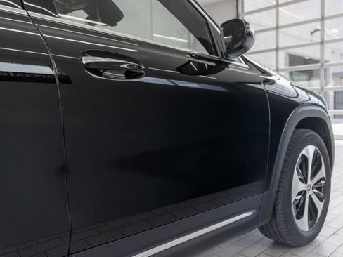 Used 2024 Mercedes-Benz GLB 250 GLB 250 w/ Exclusive Package image 30