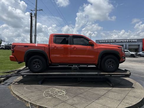 Used 2025 Nissan Frontier PRO-4X w/ Tow Package AWD/4WD image 14