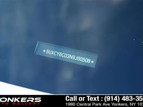 Used 2022 BMW X6 xDrive40i w/ Executive Package image 26