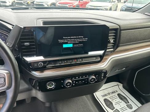 Used 2023 Chevrolet Silverado 1500 LT AWD/4WD image 16