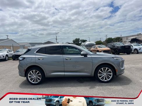 New 2026 Buick Envision Avenir image 8