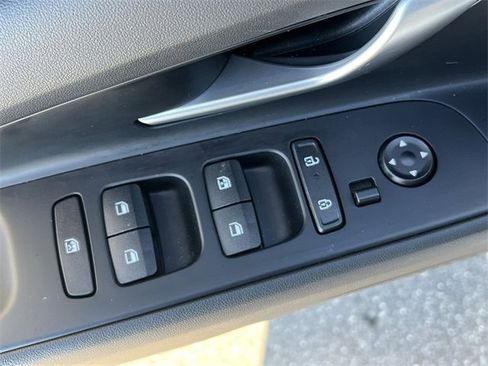 Certified 2025 Hyundai Elantra Blue image 23
