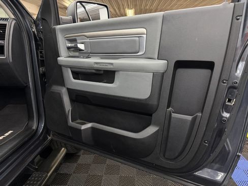 Used 2014 RAM 1500 Express AWD/4WD image 5