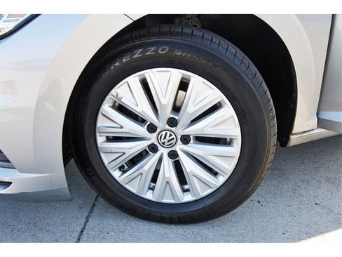Used 2019 Volkswagen Jetta S w/ Driver Assistance Package image 30