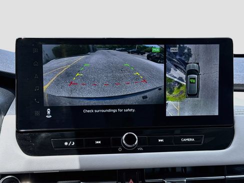 Used 2025 Mitsubishi Outlander SE FWD image 15