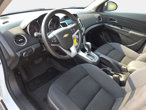 Used 2014 Chevrolet Cruze LT FWD image 16
