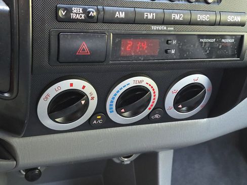 Used 2005 Toyota Tacoma 2WD Access Cab image 18