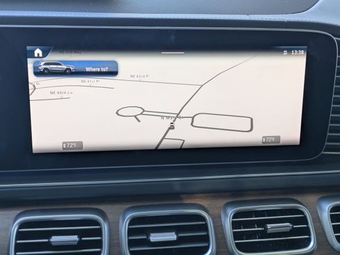 New 2026 Mercedes-Benz GLS 450 4MATIC image 24