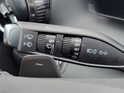New 2027 Chevrolet Equinox LT w/ Convenience Package II AWD/4WD image 16
