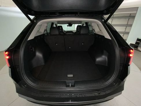 Used 2026 Kia Sportage EX FWD image 23