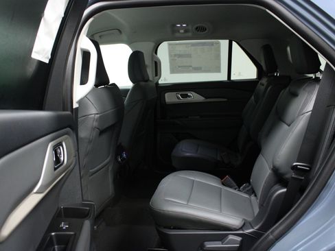 New 2026 Ford Explorer Active w/ Active Comfort Package image 13