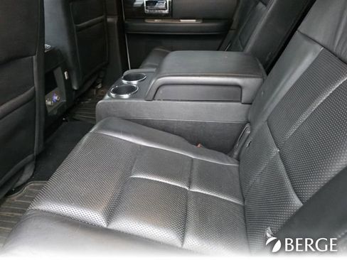 Used 2010 Lincoln Navigator 2WD image 26
