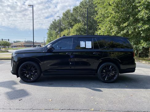Used 2023 Cadillac Escalade Premium Luxury w/ Touring Package AWD/4WD image 6