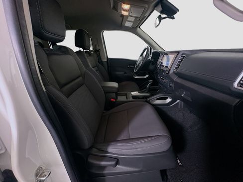 Used 2024 Nissan Frontier SV w/ SV Convenience Package RWD image 29
