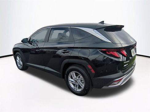 New 2026 Hyundai Tucson SE image 7