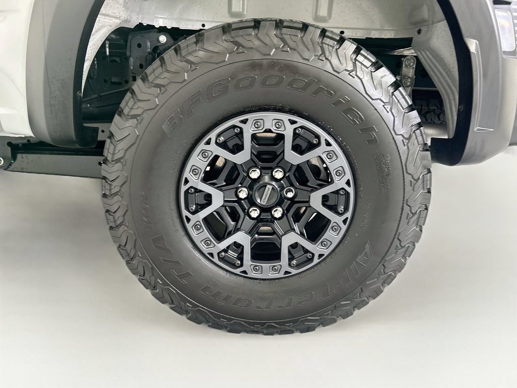Used 2026 Ford F150 Raptor w/ Equipment Group 803A Raptor R AWD/4WD image 30