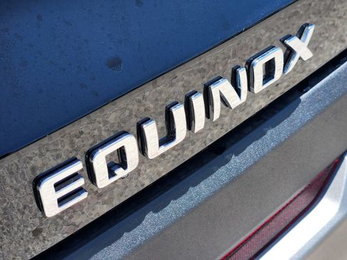 New 2026 Chevrolet Equinox LT w/ Convenience Package II FWD image 7