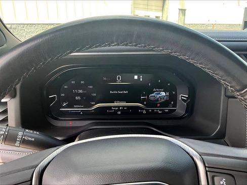 Used 2023 GMC Yukon Denali Ultimate AWD/4WD image 15