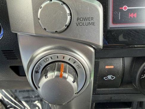 Used 2023 Toyota 4Runner SR5 AWD/4WD image 13