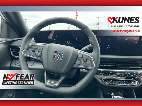 New 2025 Buick Envista Avenir image 50