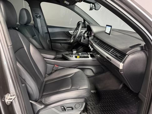 Used 2019 Audi Q7 2.0T Premium AWD/4WD image 24