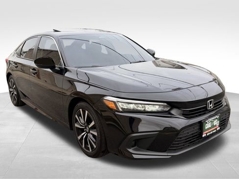 Used 2023 Honda Civic EX image 3