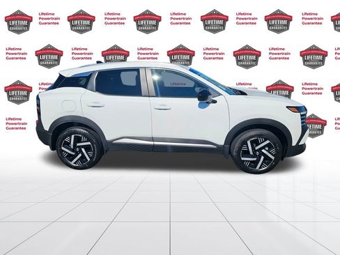 New 2026 Nissan Kicks SV image 6