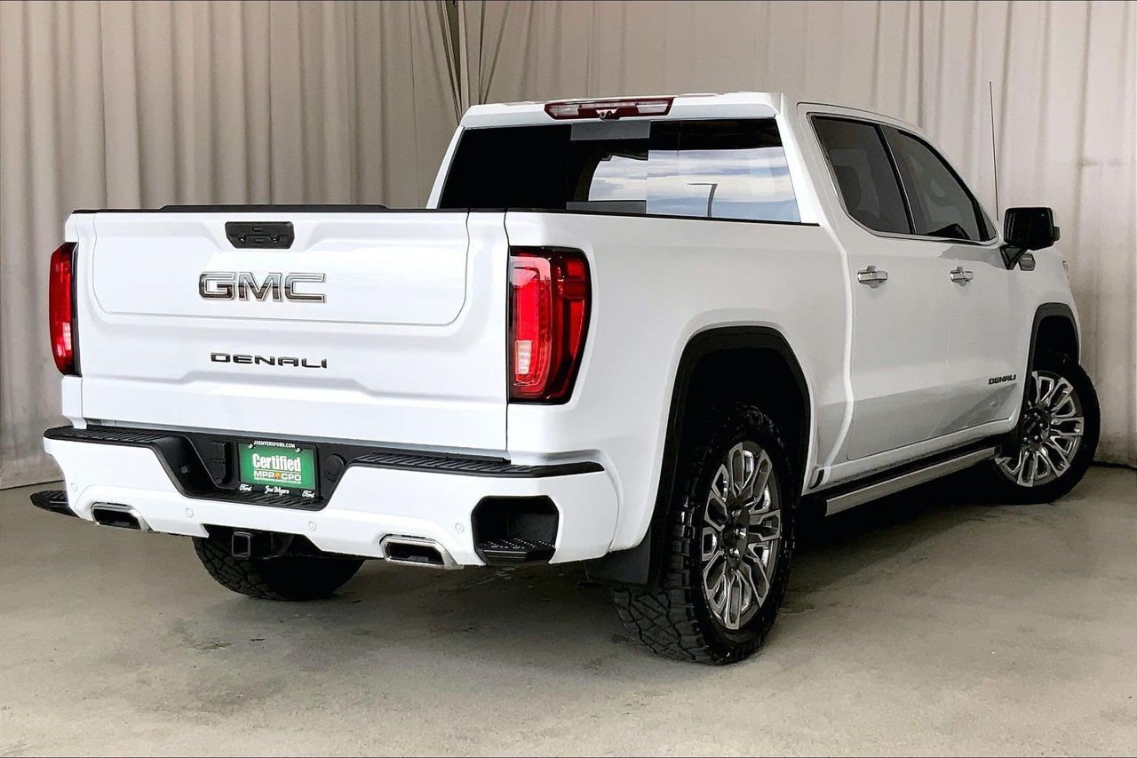 Used 2026 GMC Sierra 1500 Denali Ultimate AWD/4WD image 13