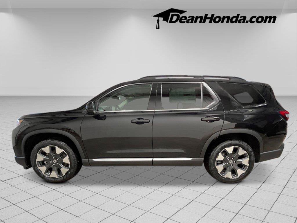 New 2026 Honda Pilot Touring image 2