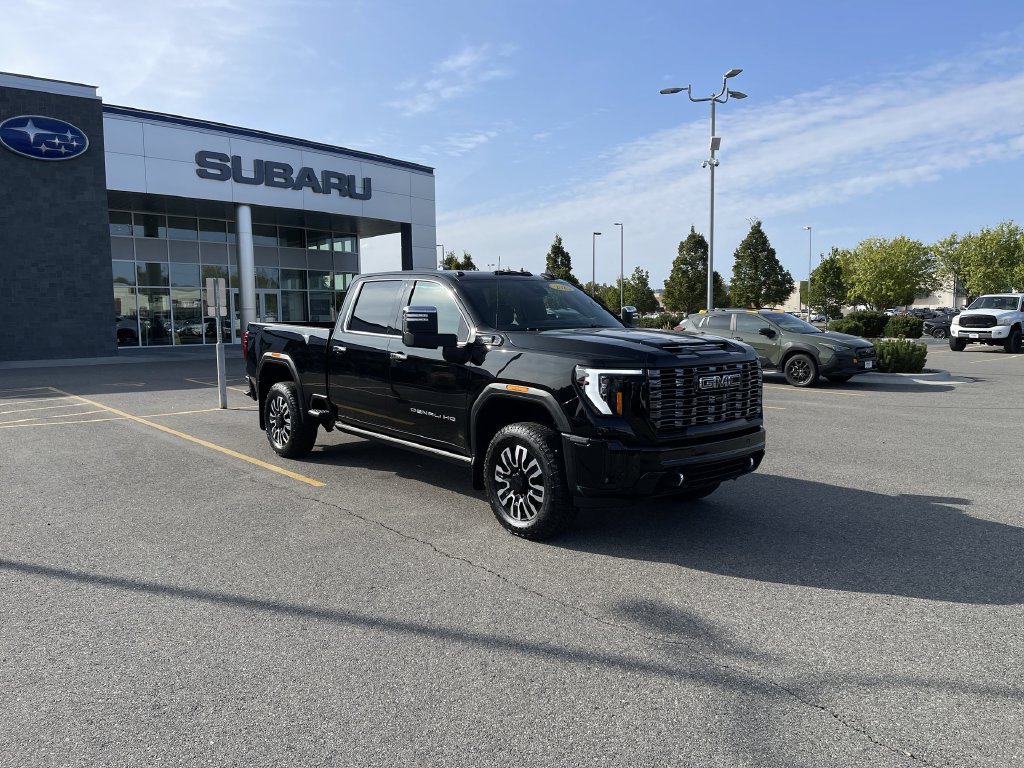 Used 2025 GMC Sierra 3500 Denali Ultimate AWD/4WD image 9