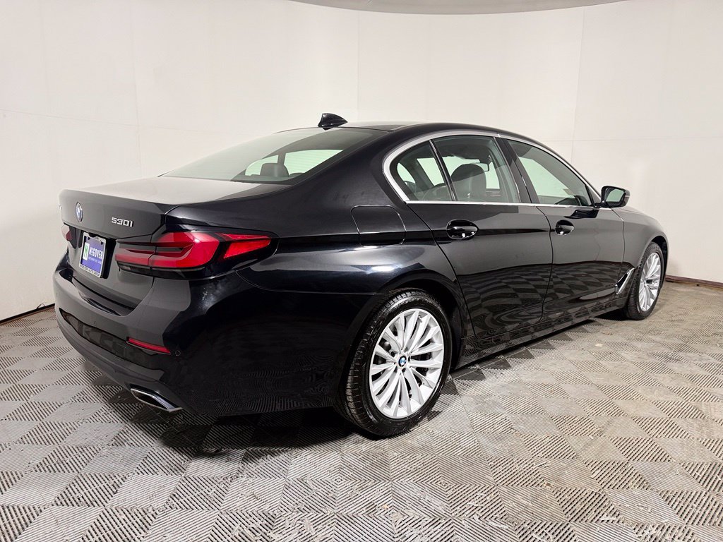 Used 2023 BMW 530i xDrive w/ Premium Package AWD/4WD image 7