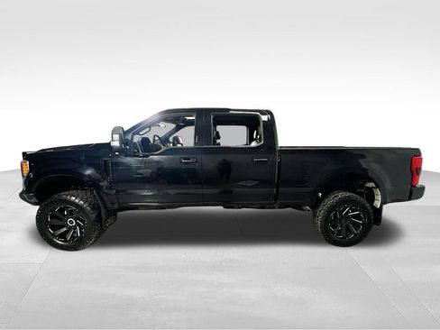 Used 2018 Ford F250 Platinum w/ Platinum Ultimate Package AWD/4WD image 6