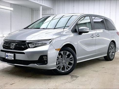 New 2026 Honda Odyssey Touring image 2