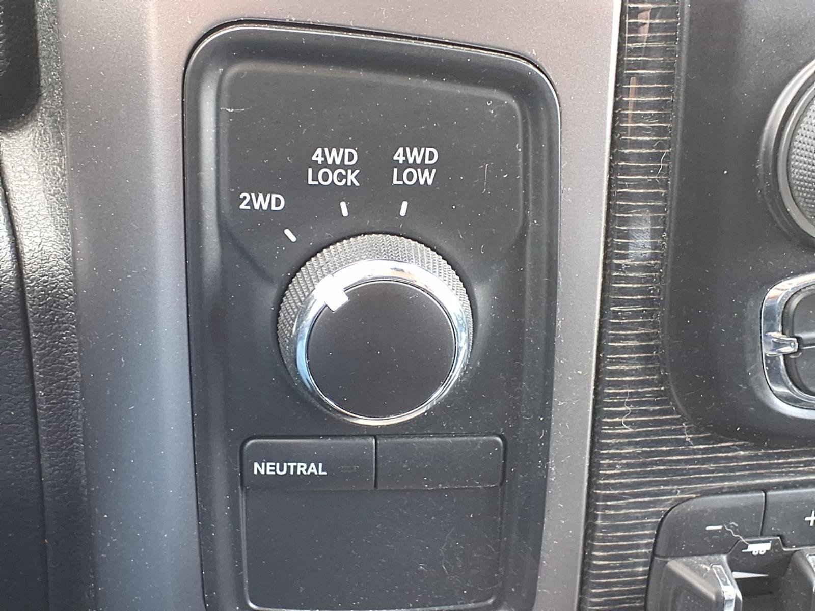 Used 2014 RAM 2500 Limited AWD/4WD image 14