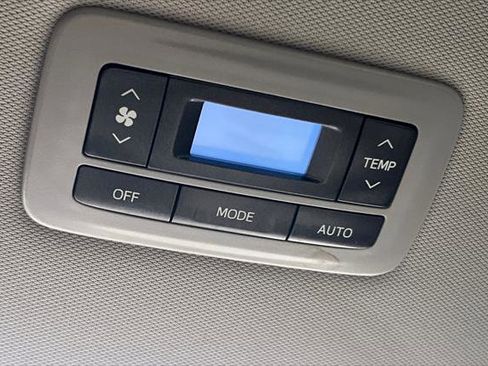 Certified 2019 Toyota Sienna Limited image 14