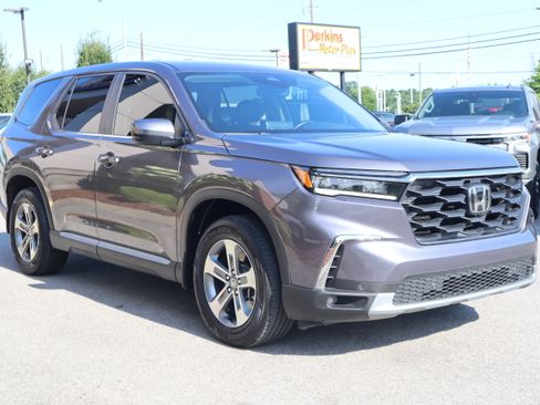 Used 2025 Honda Pilot EX-L image 5