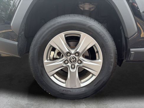 Used 2024 Toyota RAV4 XLE FWD image 23