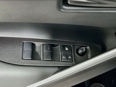 Used 2026 Toyota Corolla Cross LE w/ Moonroof Package FWD image 15